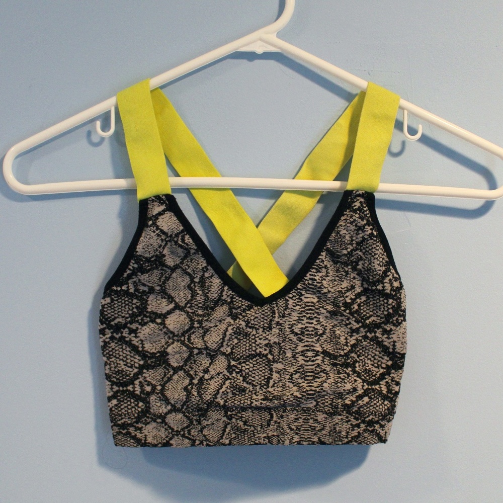 sport bra